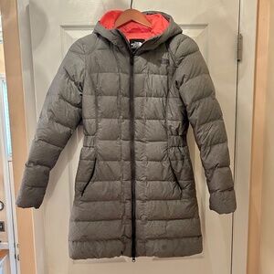 The North Face grey 550 puffer coat S